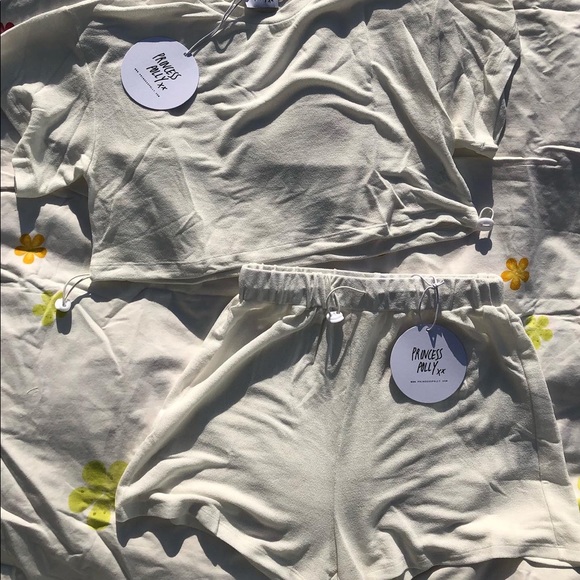 SOLD Princess Polly Nicol set - Picture 2 of 4